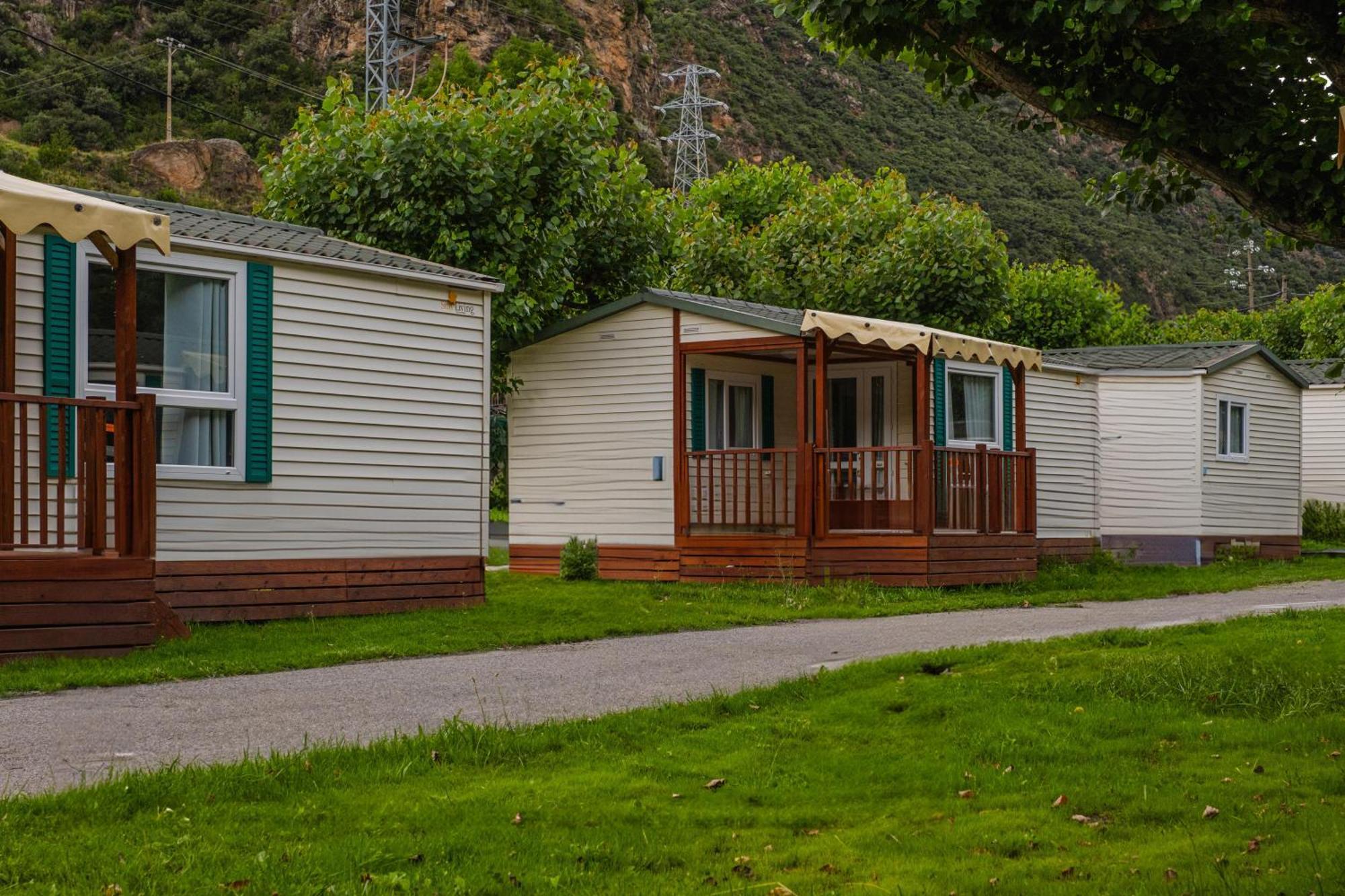 Frontera Bungalow Park Farga de Moles エクステリア 写真